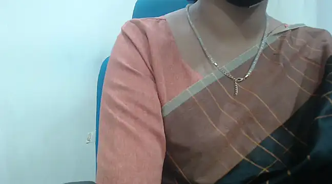 Snapshot of Lovely_Siri_23 chatting on January 2025 03:54:01 AM Lovely Siri 23 online show from January 2025 03:54:01 AM
