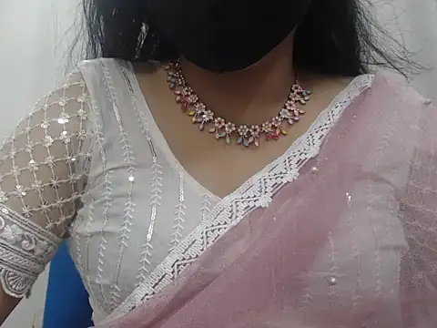 Lovely Siri 23 online show from March 2026 06:18:02 PM