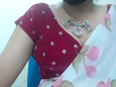 Snapshot of Lovely_Siri_23 chatting on April 2026 08:04:02 AM Lovely Siri 23 online show from April 2026 08:04:02 AM
