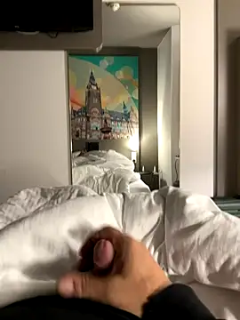 neugrg online show from October 2025 10:07:02 PM