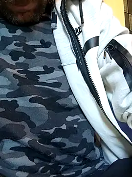 Snapshot of PIercingBoy38 chatting on October 2025 11:38:02 AM PIercingBoy38 online show from October 2025 11:38:02 AM