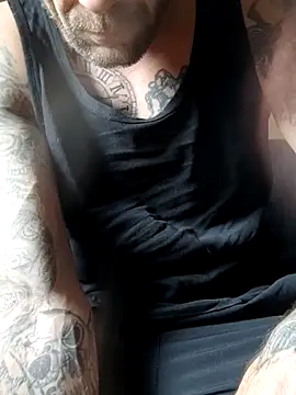 Snapshot of PIercingBoy38 chatting on October 2025 10:39:02 AM PIercingBoy38 online show from October 2025 10:39:02 AM