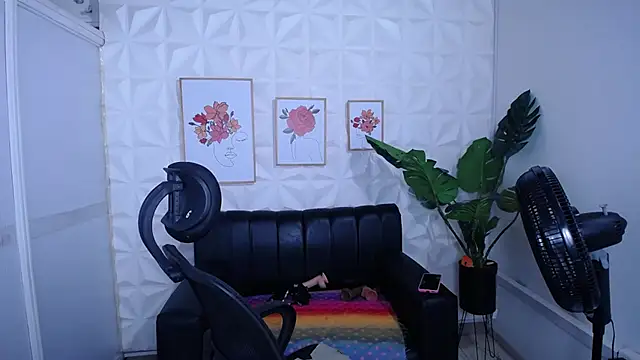 Valentinaa mature online show from November 2025 05:07:01 AM