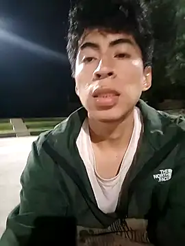 Snapshot of Alexander9827 chatting on December 2024 12:37:02 AM Alexander9827 online show from December 2024 12:37:02 AM