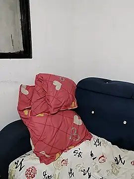 Alissamore3 online show from March 2025 01:17:01 PM