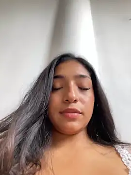 Snapshot of Bellafr chatting on December 2024 06:17:02 PM Bellafr online show from December 2024 06:17:02 PM