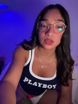 Bellafr online show from October 2025 07:47:01 PM