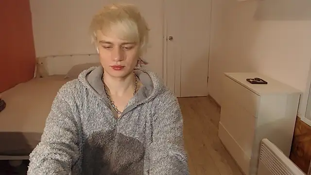 Oliver sweet  online show from December 2025 01:14:01 AM