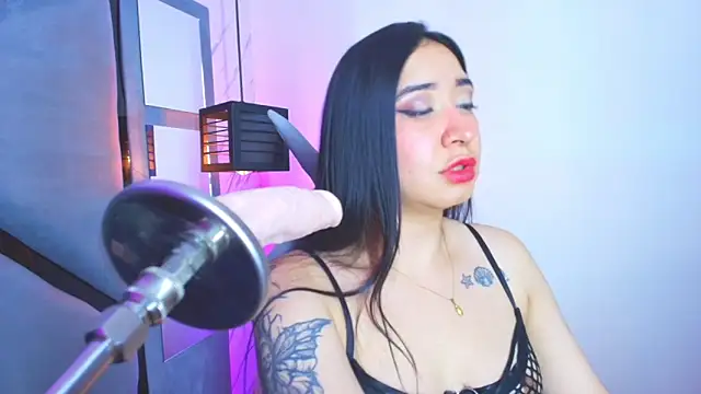 sayumi dirty online show from February 2026 07:36:02 PM