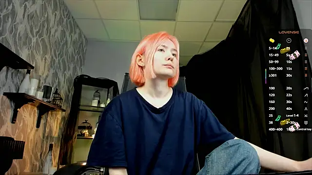 ReiYosimoto online show from October 2025 11:40:02 AM