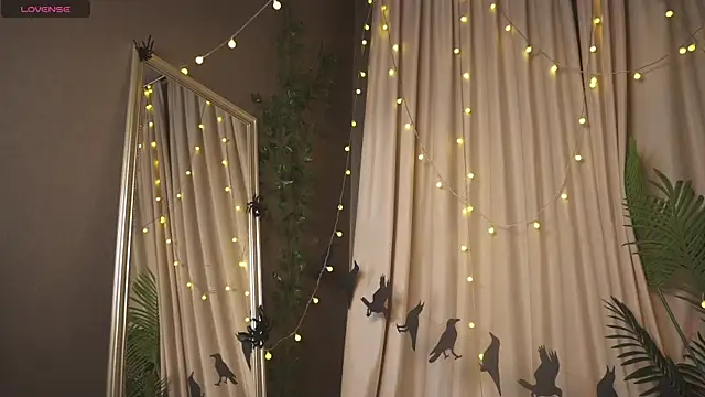 1reisatumi  online show from October 2025 01:23:04 PM