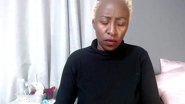 Snapshot of graciousxxx chatting on August 2026 06:23:02 AM graciousxxx online show from August 2026 06:23:02 AM