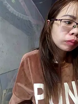   Mai-love19   online show from February 2025 11:41:01 PM