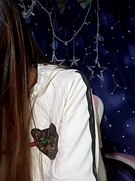   Mai-love19   online show from December 2025 10:37:02 PM