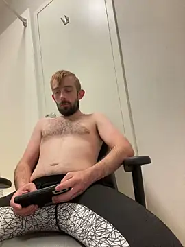 Snapshot of afTerparTycloudz chatting on February 2025 02:19:02 AM afTerparTycloudz online show from February 2025 02:19:02 AM