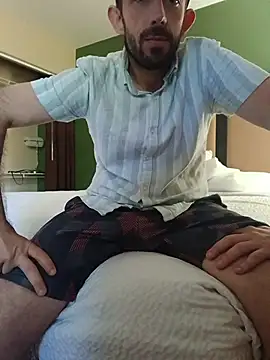 Snapshot of afTerparTycloudz chatting on October 2025 07:43:01 PM afTerparTycloudz online show from October 2025 07:43:01 PM