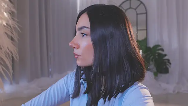 AmyArmstrong online show from November 2025 10:20:02 PM