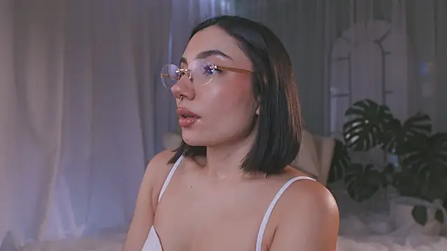 AmyArmstrong online show from June 2026 09:38:01 PM