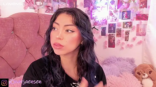 natalie jaensen online show from February 2025 11:08:02 PM