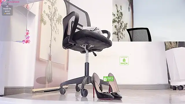 Snapshot of Oo_Kaixin_oO chatting on October 2025 02:06:02 AM Oo Kaixin oO online show from October 2025 02:06:02 AM