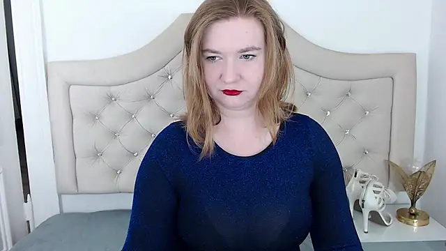 Snapshot of LaraDream chatting on December 2024 08:12:02 PM LaraDream online show from December 2024 08:12:02 PM