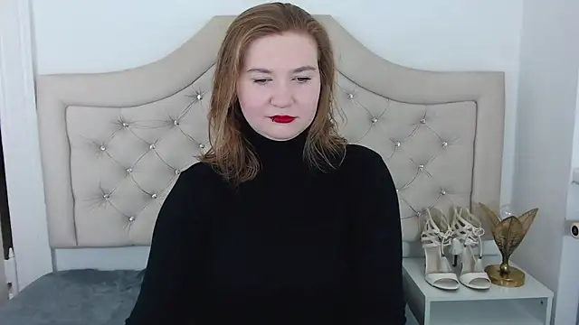 Snapshot of LaraDream chatting on January 2025 06:28:02 PM LaraDream online show from January 2025 06:28:02 PM