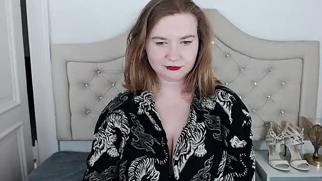 Snapshot of LaraDream chatting on February 2025 11:48:01 PM LaraDream online show from February 2025 11:48:01 PM
