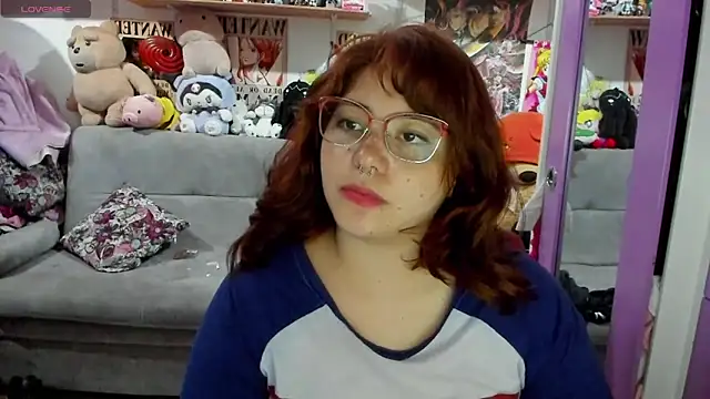 Snapshot of soficammy chatting on February 2025 10:10:02 PM soficammy online show from February 2025 10:10:02 PM