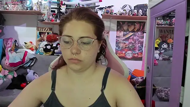 Snapshot of soficammy chatting on April 2026 12:44:01 AM soficammy online show from April 2026 12:44:01 AM