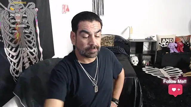 soyelcarlitos  online show from April 2026 05:04:02 AM