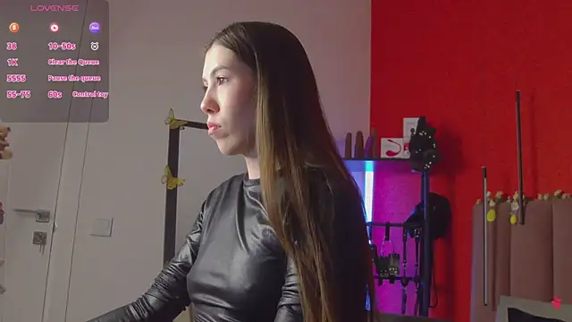 SweetySonya online show from April 2026 01:47:01 AM