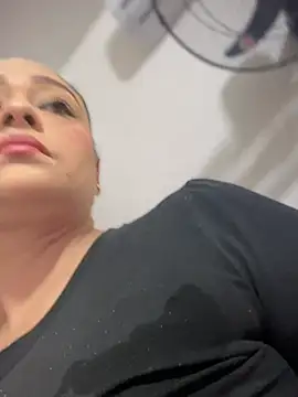 Snapshot of sofia_xxx02 chatting on March 2025 12:09:02 PM sofia xxx02 online show from March 2025 12:09:02 PM