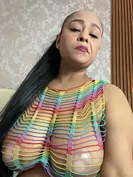Snapshot of sofia_xxx02 chatting on March 2025 03:13:02 PM sofia xxx02 online show from March 2025 03:13:02 PM