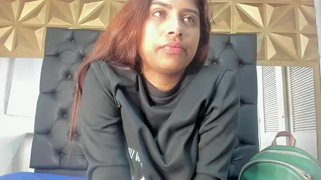 Snapshot of irenedaimond chatting on January 2025 12:11:02 PM irenedaimond online show from January 2025 12:11:02 PM
