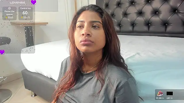 Snapshot of irenedaimond chatting on March 2025 12:25:02 PM irenedaimond online show from March 2025 12:25:02 PM