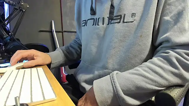 McPherson72 online show from February 2025 03:56:02 AM