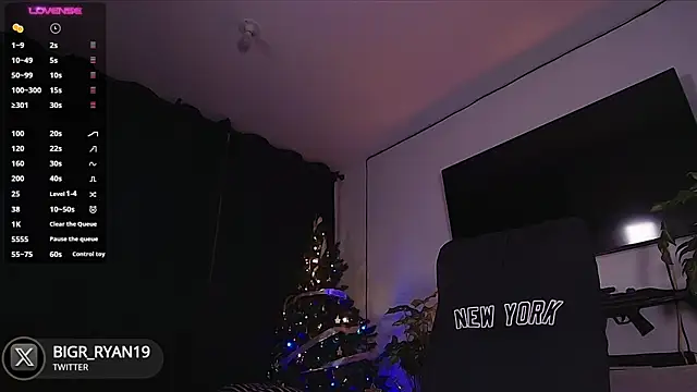 bigryann23 online show from December 2024 04:27:02 AM