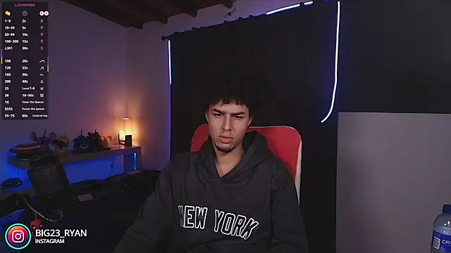 bigryann23 online show from October 2025 12:21:02 AM