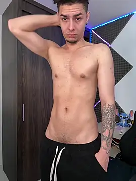 bigryann23 online show from April 2026 02:07:02 PM
