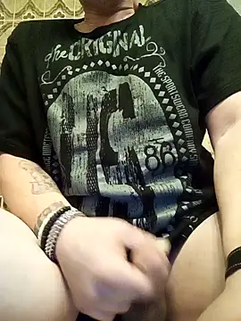 Snapshot of Affenarsch81 chatting on December 2024 01:25:01 AM Affenarsch81 online show from December 2024 01:25:01 AM